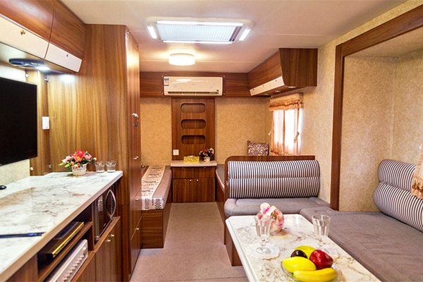 宇通ZK9040XLJ拖挂房车(6-9座)