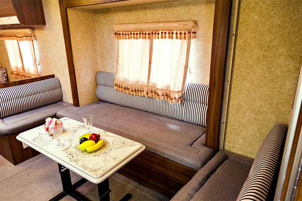 宇通ZK9040XLJ拖挂房车(6-9座)