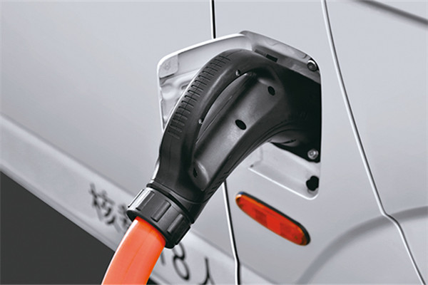 金旅XML6609JEVH0客车(纯电动10-18座)