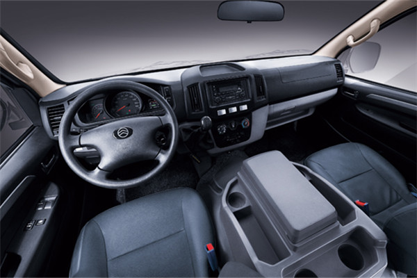 金旅XML6609JEV60客车(纯电动10-18座)