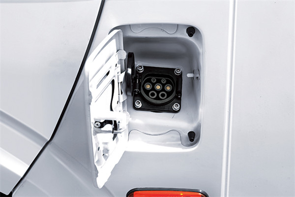 金旅XML6609JEV30客车(纯电动10-18座)