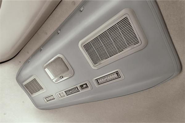 金旅XML6532JEVD01轻型客车(纯电动10-11座)