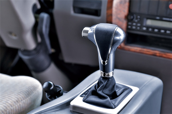 金旅XML6809JEV10客车(纯电动24-35座)