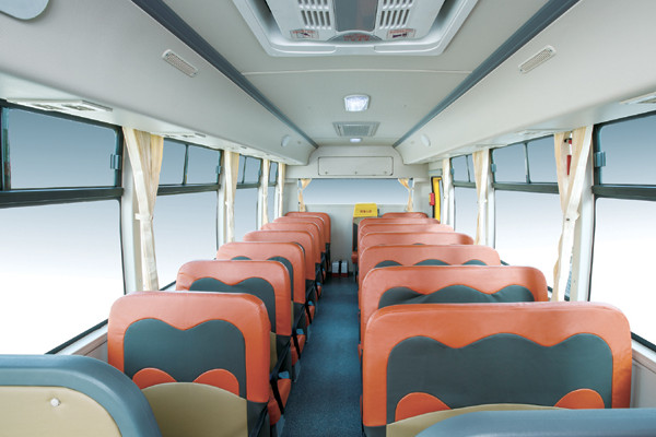 金旅XML6721J15YXC幼儿专用校车(柴油国五24-41座)