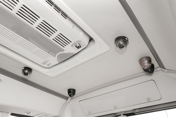 金旅XML6721J15YXC幼儿专用校车(柴油国五24-41座)