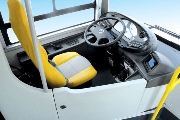 金旅XML6115JHEVG5CN公交车(天然气/电混动国五20-40座)