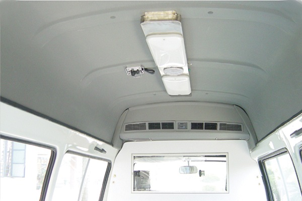 金旅XML5035XJH65救护车(汽油国五5-7座)