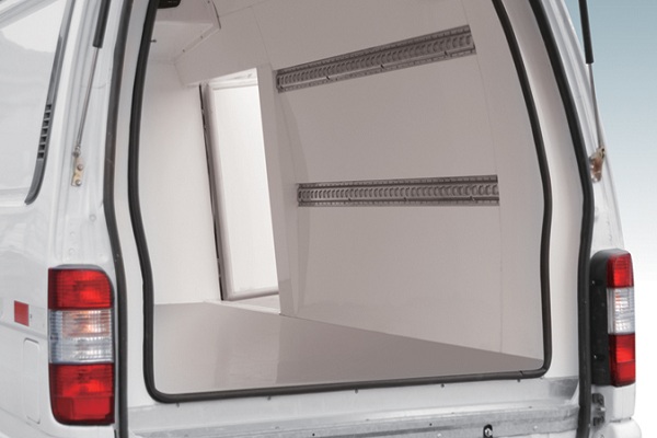 金旅XML5036XLC65E冷藏车(汽油国五2-5座)