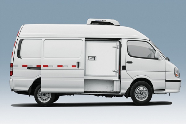 金旅XML5036XLC15冷藏车(汽油国五2-5座)