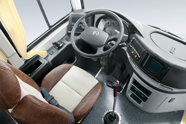 金旅XML6103J25N客车(天然气国五24-48座)