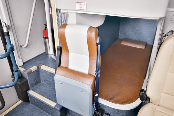 金旅XML6128J35N客车(天然气国五24-55座)