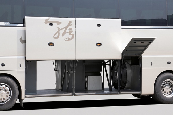 金旅XML6125J15N客车(天然气国五24-67座)