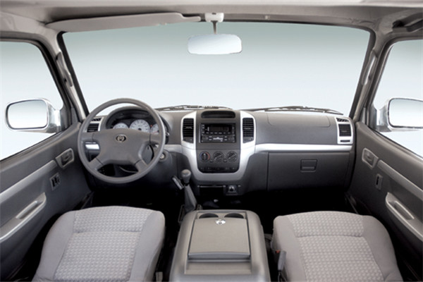 金旅XML6532JA8小型客车(柴油国四5-9座)