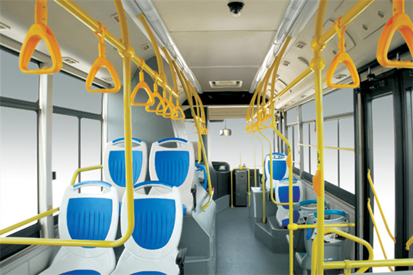 金旅XML6185J15CN公交车(天然气国五24-58座)
