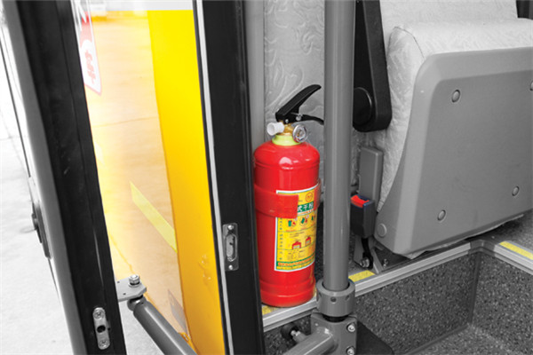 金旅XML6901J15XXC小学生专用校车(柴油国五24-47座)