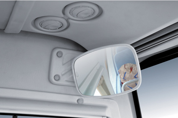 金旅XML6807J15Y客车(柴油国五24-34座)