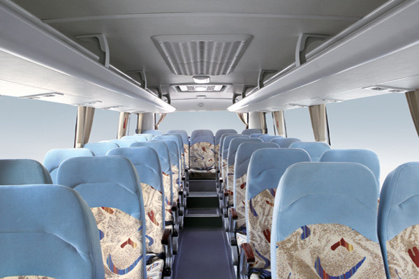金旅XML6807J35N客车(天然气国五24-33座)