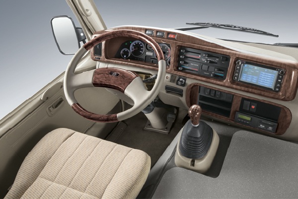 金旅XML6700J25N客车(天然气国五24-26座)