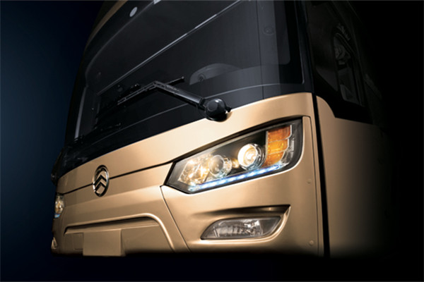 金旅XML6112J55Y客车(柴油国五24-54座)