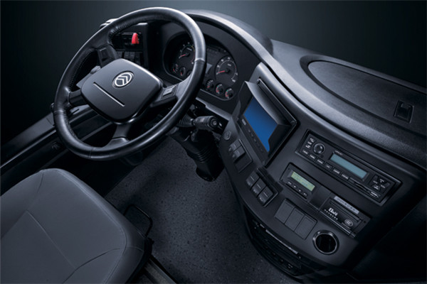 金旅XML6112J55Y客车(柴油国五24-54座)