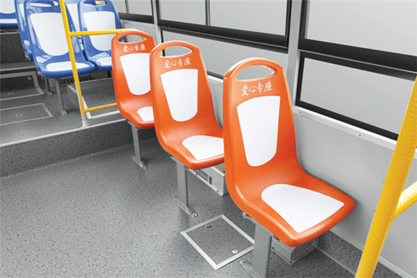 金旅XML6895J15C公交车(柴油国五17-35座)