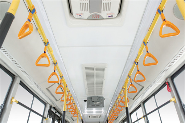 金旅XML6105J15CN公交车(天然气国五24-40座)