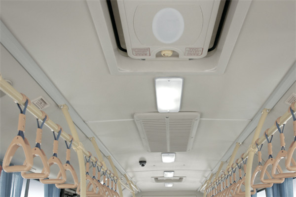 金旅XML6925J15C公交车(柴油国五17-35座)