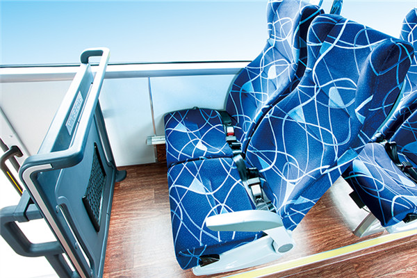 金龙XMQ6125HYD5C客车(柴油国五24-54座)