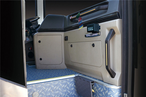 金龙XMQ6125HYD5C客车(柴油国五24-54座)