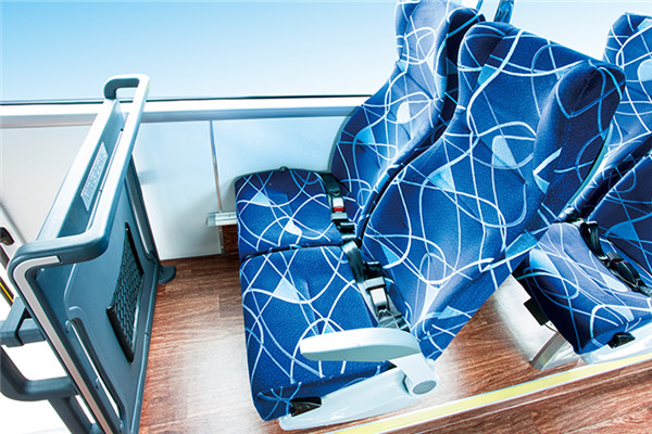 金龙XMQ6110BCBEVL4客车(纯电动24-51座)