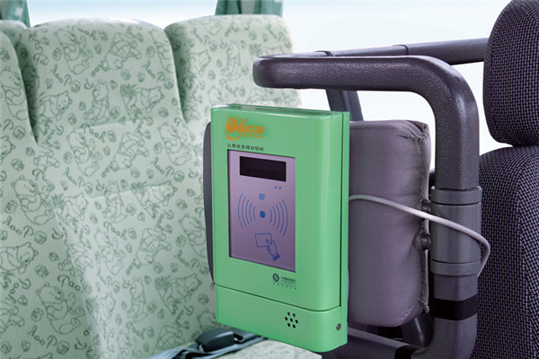 金龙XMQ6100ASD52中小学生专用校车(柴油国五24-50座)