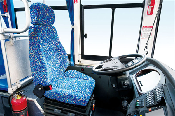 金龙XMQ6811AGBEVL1公交车(纯电动10-23座)