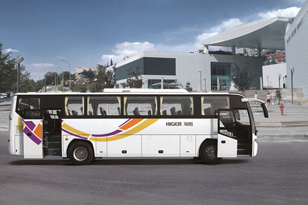 海格KLQ6115HZAHEVE5E公交车(柴油/电混动国五10-51座)