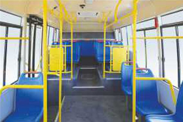 黄海DD6851PHEV2N公交车(LNG/电混动国五14-27座)