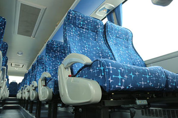 福田欧辉BJ6120U8BJB-3客车(柴油国五24-55座)