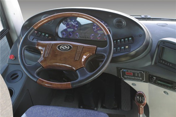 黄海DD6930B23N公交车(天然气国五18-33座)