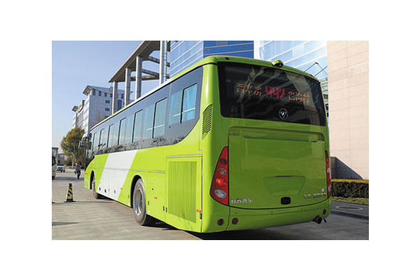 福田欧辉BJ6127C8MTB客车(天然气国五24-63座)