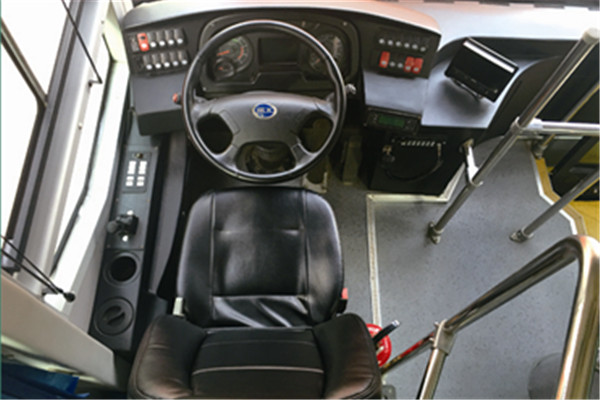 百路佳JXK6822BEV公交车(纯电动12-31座)