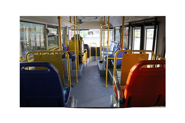 福田欧辉BJ6760C5MCB-1公交车(天然气国五10-30座)