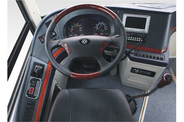 东风超龙EQ6790CHTN公交车(天然气国五10-29座)