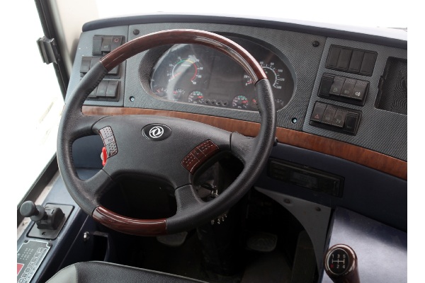 东风超龙EQ6770CHTN1公交车(天然气国五13-29座)