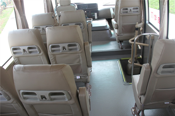 晶马JMV6603CF客车(柴油国五10-19座)