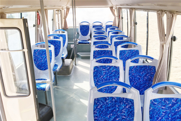 晶马JMV6772GF公交车(柴油国五13-25座)