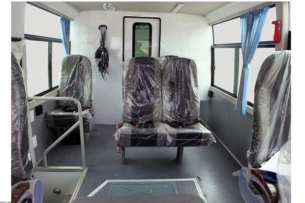 东风超龙EQ6752ZT客车(柴油国五24-26座)