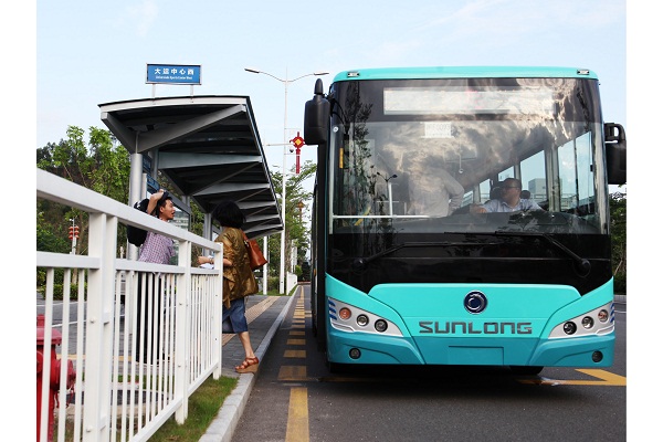 申龙SLK6109ULE0BEVY公交车(纯电动10-40座)