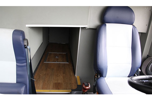 申龙SLK6129ADD5客车(柴油国五24-61座)