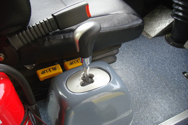 五洲龙FDG6113EVG5公交车(纯电动20-36座)