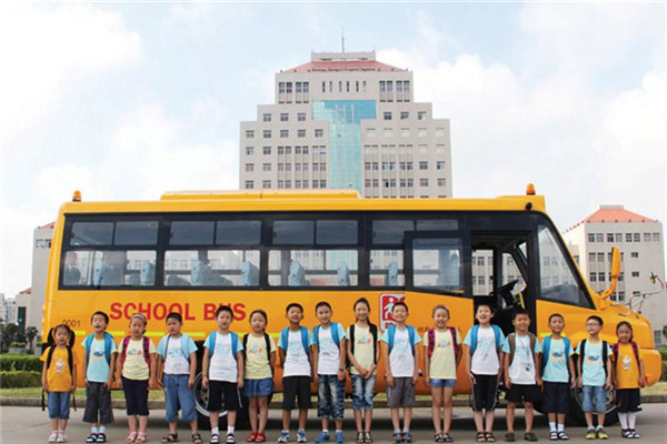 亚星JS6790XCP2中小学生专用校车(柴油国五24-30座)