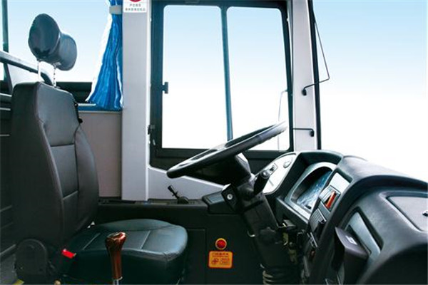 亚星YBL6117HQP客车(柴油国五24-62座)