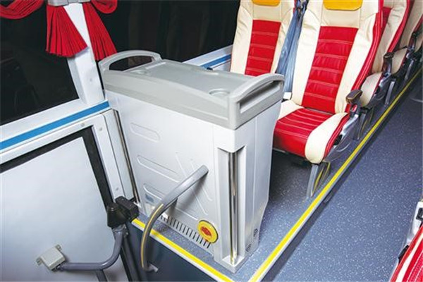 亚星YBL6138H2QCP1客车(天然气国五24-61座)